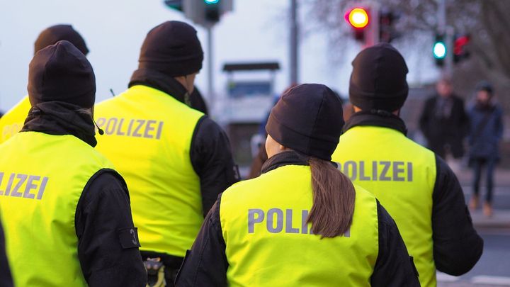 Německo zatklo dva Rusy. Chystali sabotážní akce proti Ukrajině, hrozí jim deset let