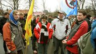 Demonstranti se sešli v Jincích, přestože radar má stát pravděpodobně na druhé straně vojenského prostoru Brdy.