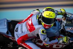 Salač v Kataru nedojel ani na start závodu, šampionem Moto3 je Španěl Masia