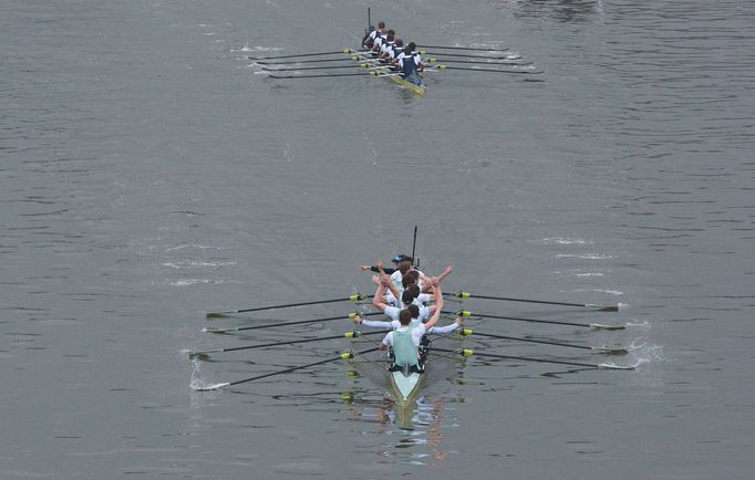 Oxford vs. Cambridge, sobotu zakončili vítězně veslaři Cambridge