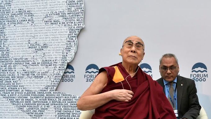 Dalajláma na Foru 2000.
