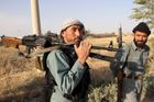 Armáda se snaží dobýt zpět Kunduz, na Tálibán ze vzduchu udeřily i Spojené státy
