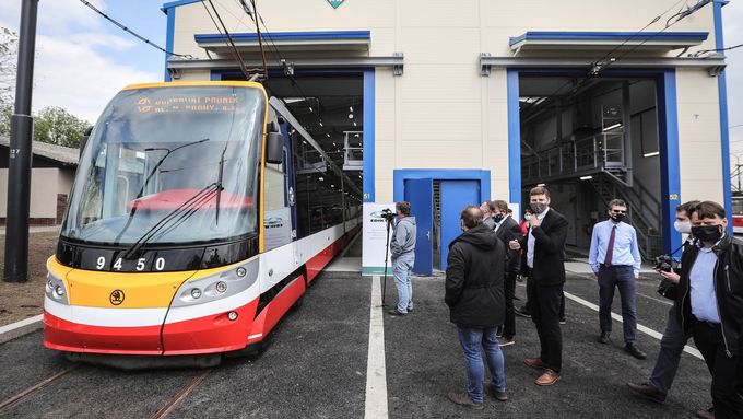 Obrazem: Už ne na dešti. Praha má po půlstoletí konečně novou opravnu tramvají