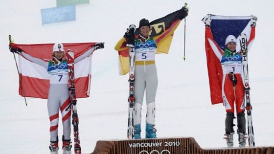 Šárka Záhrobská dojela v mlze a sněžení pro bronz