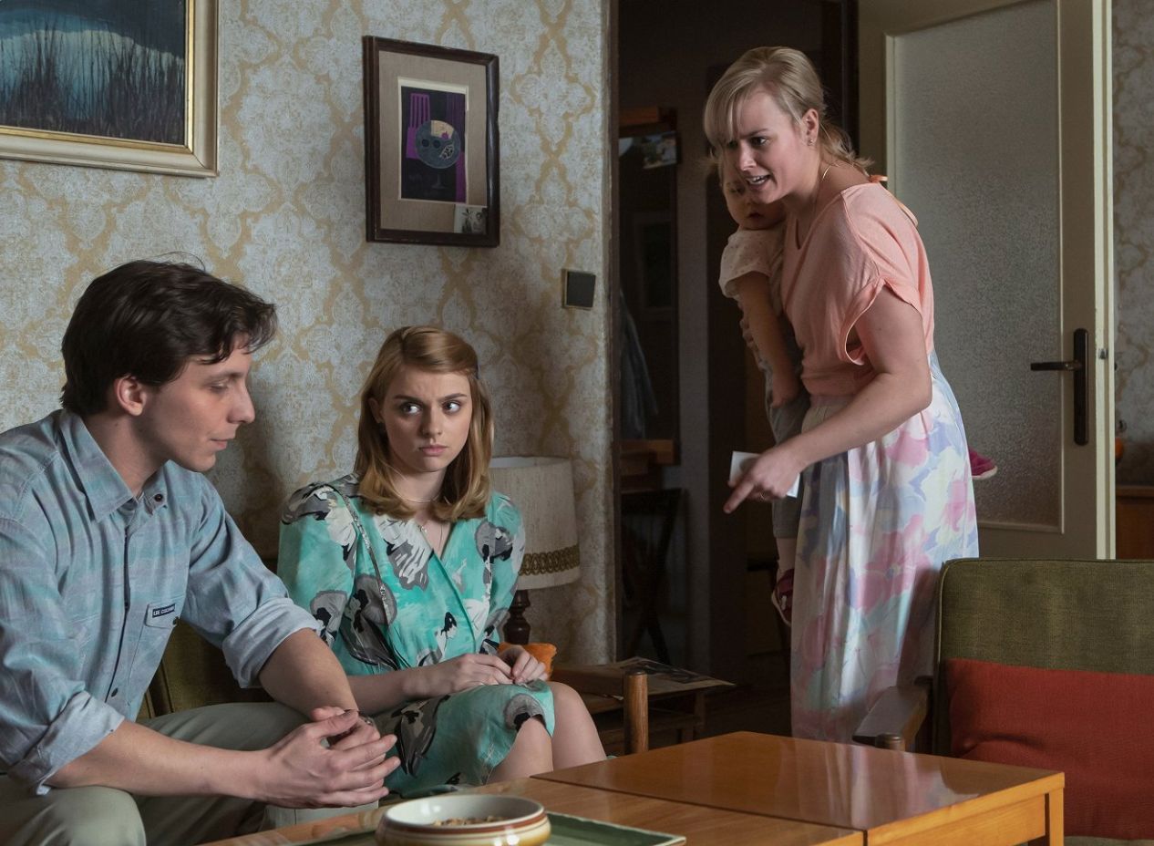 Devadesátky seriál, žena