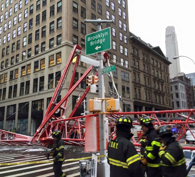 Pád jeřábu v New Yorku