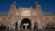 Rijksmuseum už prodalo všech takřka 450 tisíc vstupenek. "Momentálně je v podstatě vyprodáno, ale budeme se snažit přidat další termíny," oznámil v neděli ředitel.