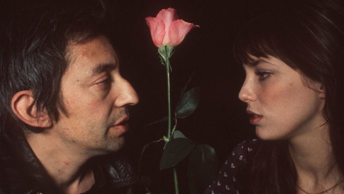 Duet Je t'aime, Moi non plus od Serge Gainsbourga a Jane Birkin.