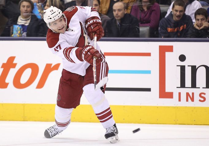 NHL: Phoenix Coyotes at Toronto Maple Leafs (Vrbata)