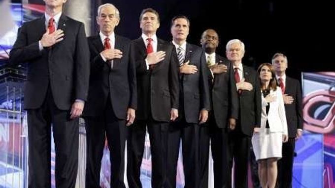 Republikánští kandidáti v bitvě o Bílý dům, Romney je čtvrtý zleva.