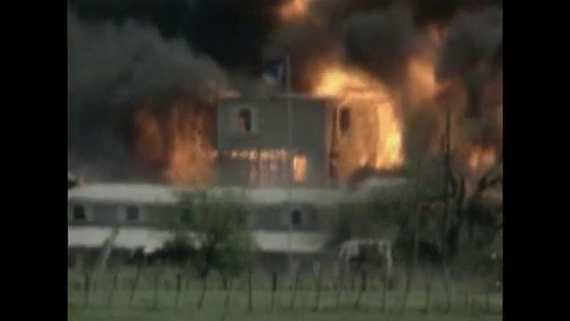 Ne pro články! Fotogalerie: David Koresh / 20. let výročí / Reuters