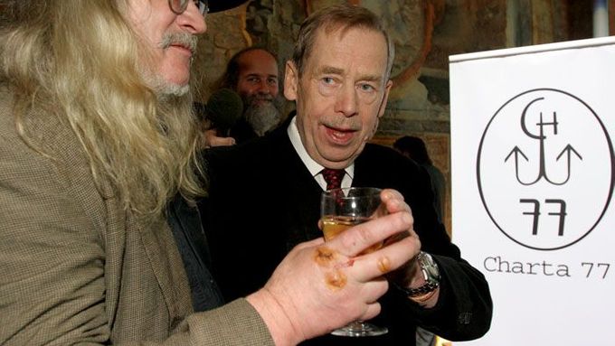 Havel a Jirous - dvě jména do slovníku disidentů.