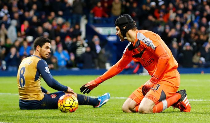 Petr Čech a Mikel Arteta (Arsenal)