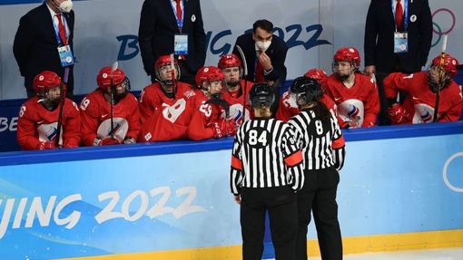Ruské hokejisty čekají na zápas s Kanadou.