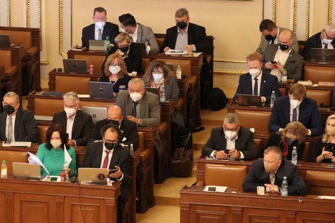 Pohled do poslaneckých lavic hnutí ANO, ze kterých zmizí řada nynějších poslanců