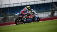 Filip Salač na motocyklu Moto2 týmu Gresini Racing při VC Británie 2023