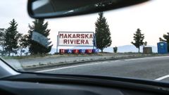 Chorvatsko II - cesta z Dubrovníku do Prahy po neplacených cestách; benzinové pumpy, jízda, silnice, dálnice