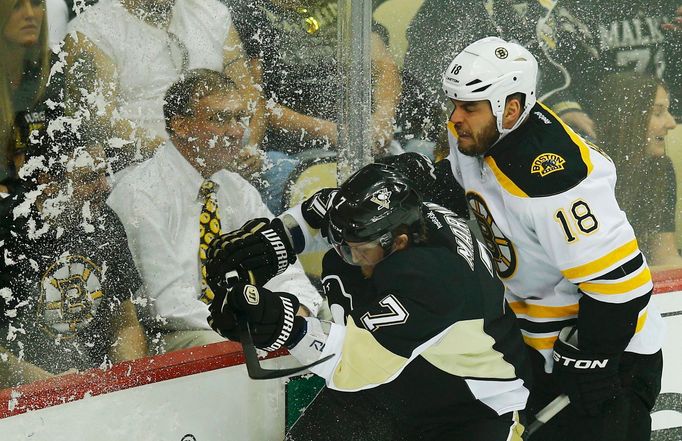 Pittsburgh Penguins - Boston Bruins (Paul Martin a Horton)