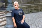 "Žijeme ve společnosti, kde se lež stala předností," říká pěvkyně Dagmar Pecková