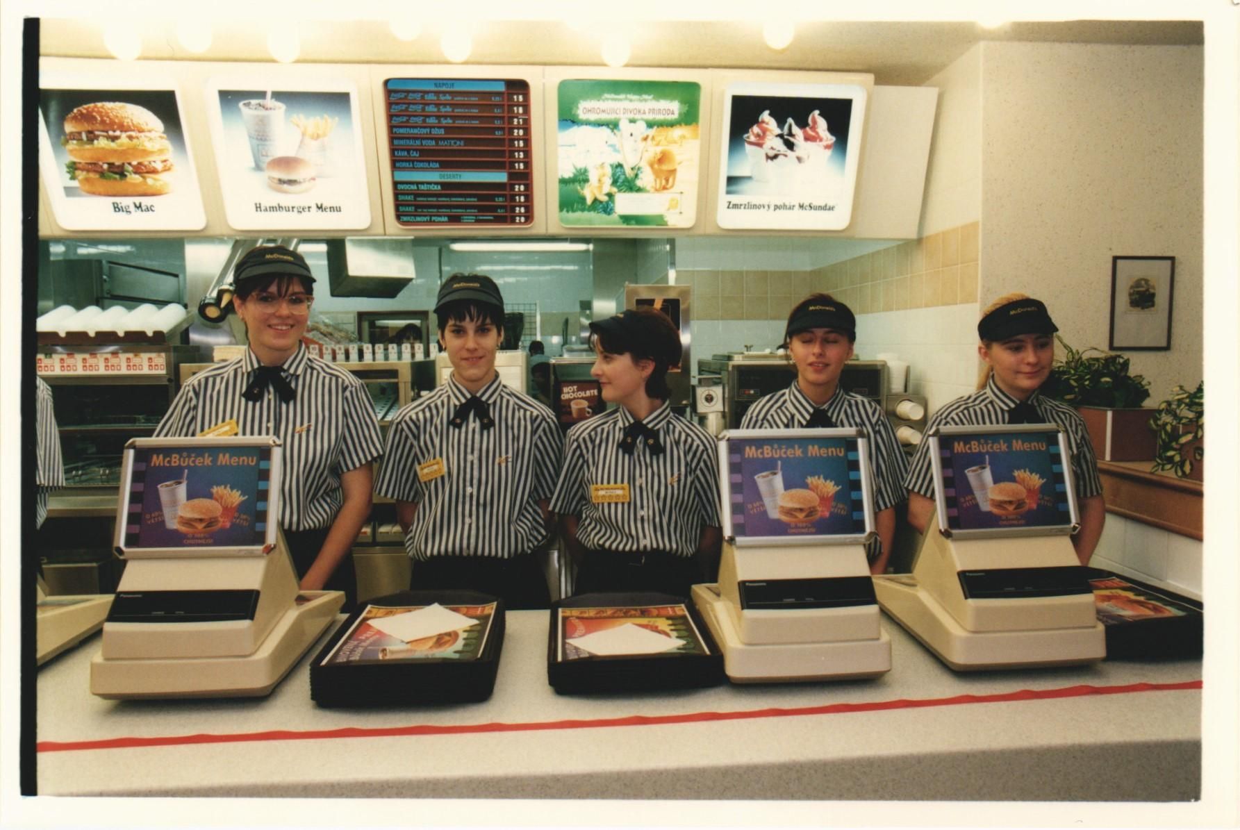 Začátky McDonald's v Československu