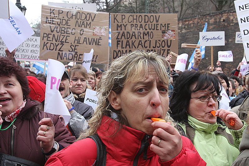 Skláři demonstrují před vládou