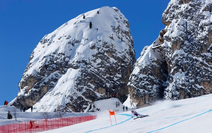 Alpine Skiing - FIS Alpine World Ski Championships - Women's Downhill Training - Cortina d'Ampezzo, Italy - February 12, 2021 Italy's Elena Curtoni in action REUTERS/Deni