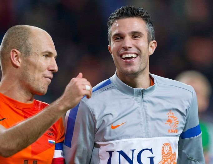 Arjen Robben a Robin van Persie v kvalifikaci na MS 2014