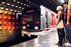 Jágrova firma má zákaz veřejných zakázek. Pražský dopravní podnik posílá miliony dále