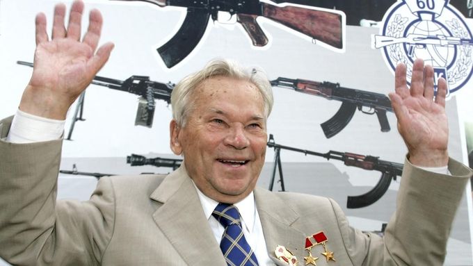 Konstruktér AK-47 Michail Kalašnikov.