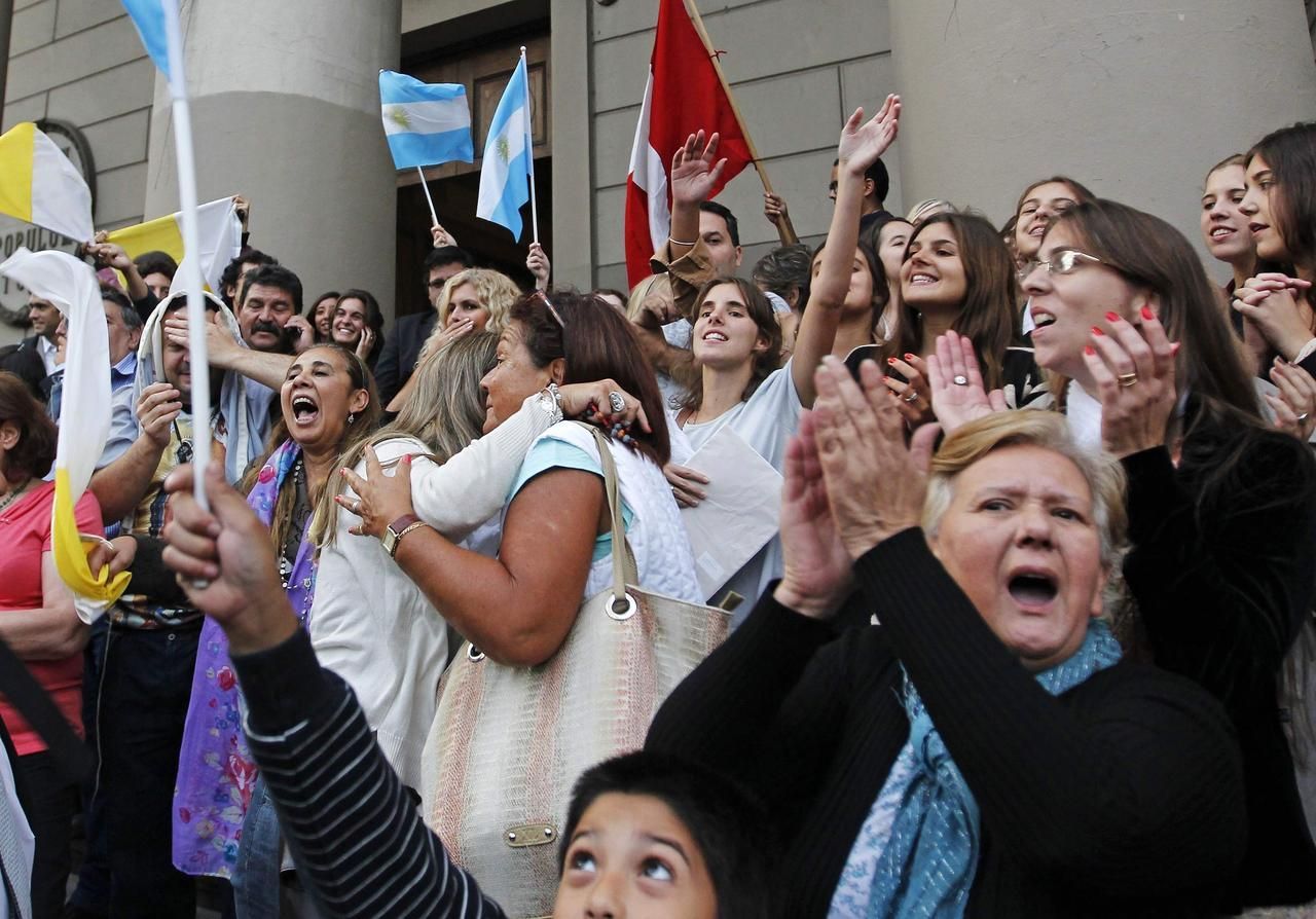 Argentina se raduje, má svého papeže