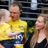 Tour de France 2017: Chris Froome s manželkou a synem