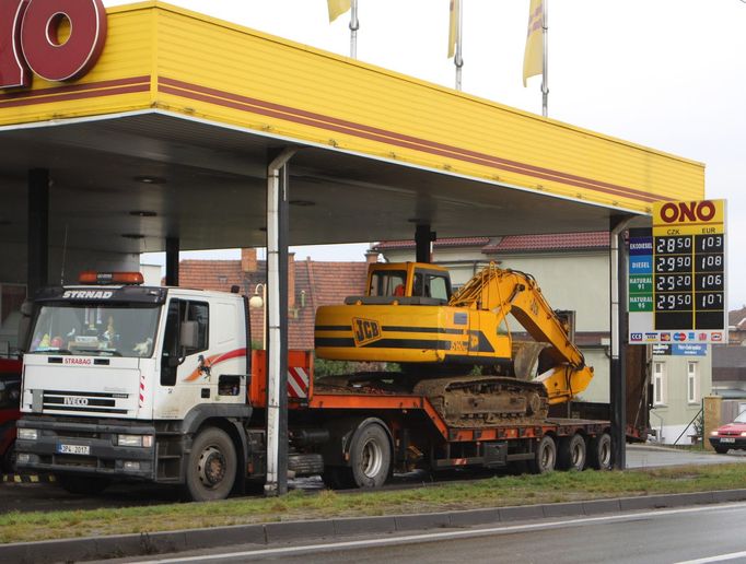 Řetězec ONO reagoval na současné snižování cen ropy nejvíce.