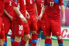 Čeští fotbalisté ve Varšavě kvůli trávníku trénovat nebudou