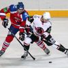 KHL, Lev Praha - Jekatěrinburg: Juraj Mikuš - Alexandr Strelcov