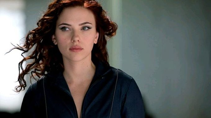 Scarlett Johansson v Iron Manovi 2
