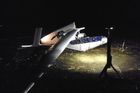 Nedaleko Uherského Hradiště spadlo do pole malé letadlo, pilot zahynul