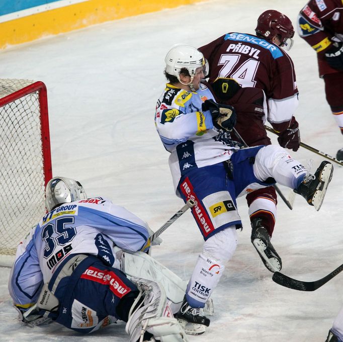 Extraliga, Sparta Praha - Kometa Brno: Daniel Přibyl - Jiří Trvaj a Tomáš Malec