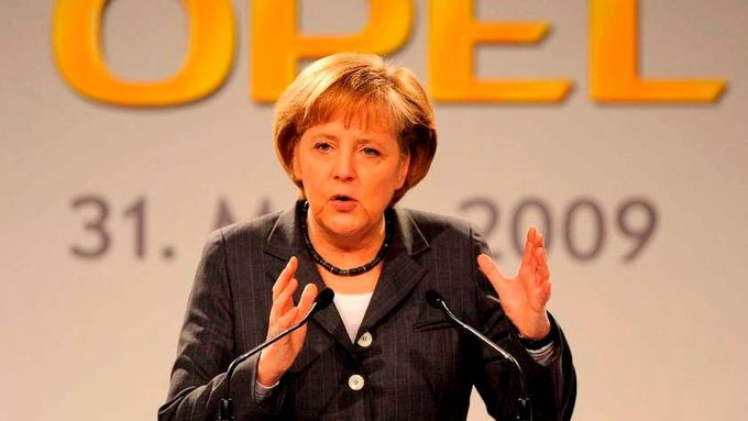 Rozhodnutí o prodeji podílu oznámila německá kancléřka Angela Merkelová.