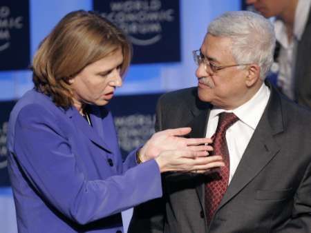 Cipi Livniová a Mahmúd Abbás