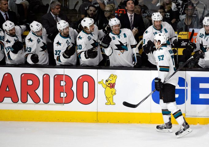 NHL, LA KIngs - San Jose: Tommy Wingels (57) slaví gól