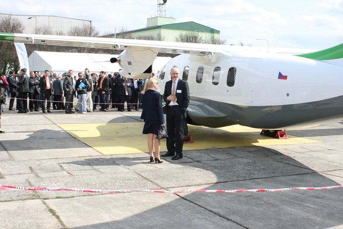 Představení nového letounu EV-55 Outback z Kunovic