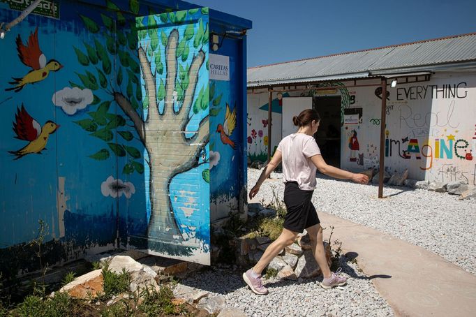 Uprchlický tábor Kara Tepe na ostrově Lesbos v Řecku.