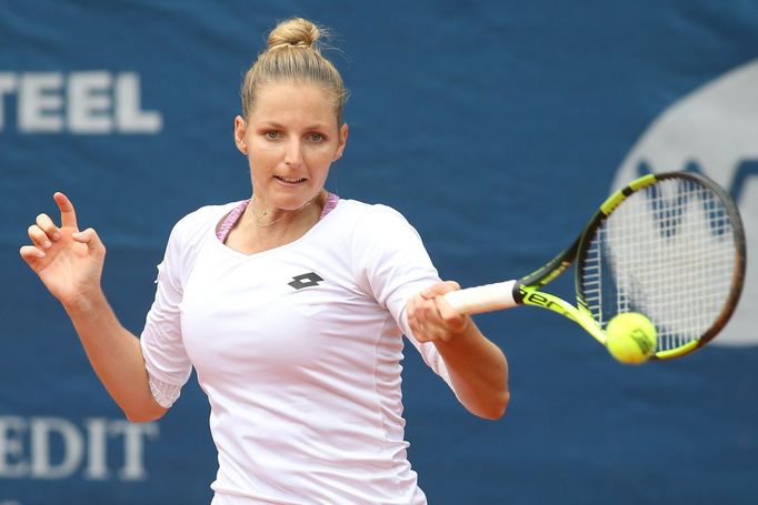 Kristýna Plíšková ve finále turnaje J&T Banka Prague Open 2017.