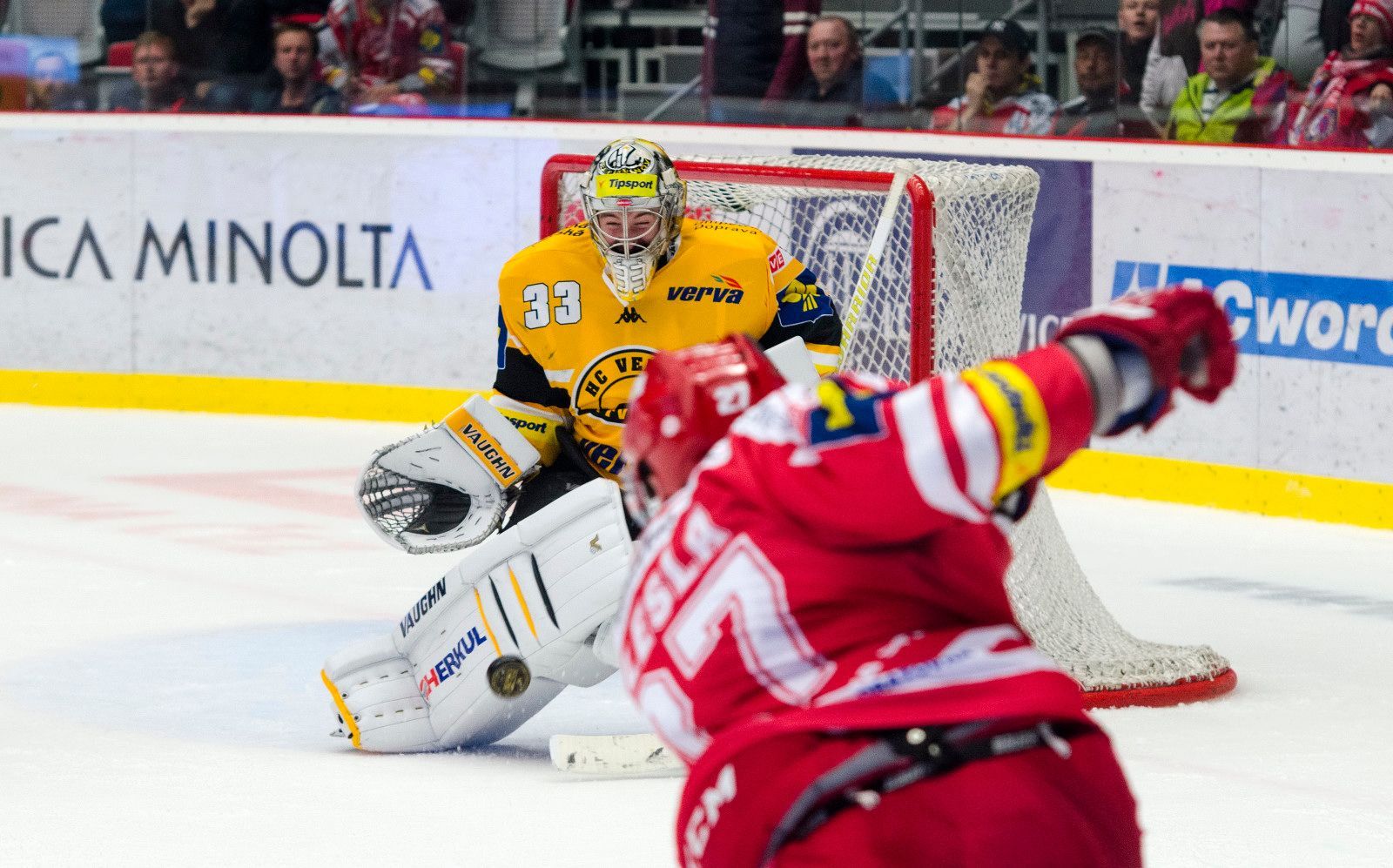 2. finále extraligy 2015: Třinec vs. Litvínov