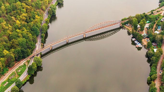 Vltava z výšky 2. Od Orlíku po Chuchli