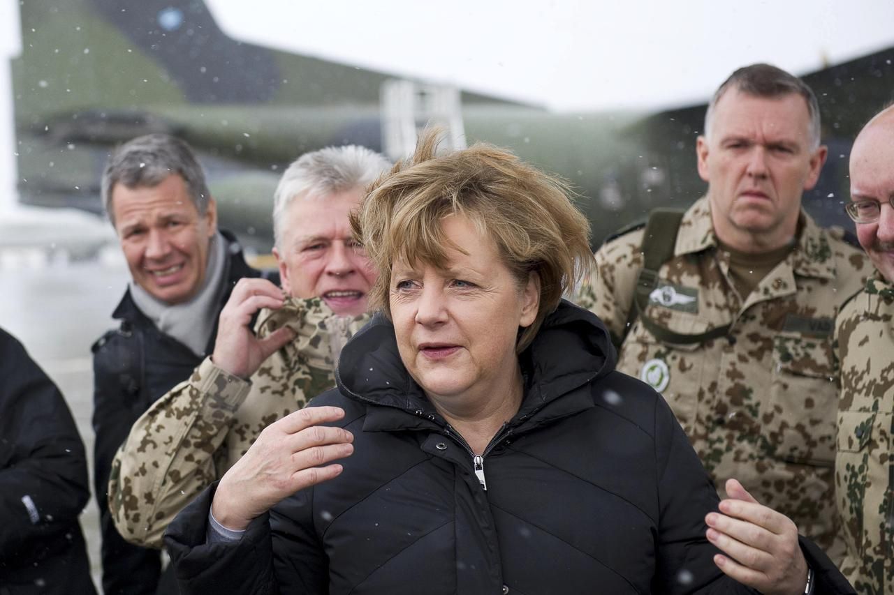 Angela Merkelová přiletěla na nečekanou návštěvu do Afghánistánu