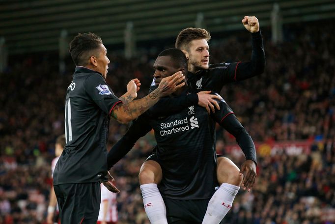 Christian Benteke slaví gól Liverpoolu