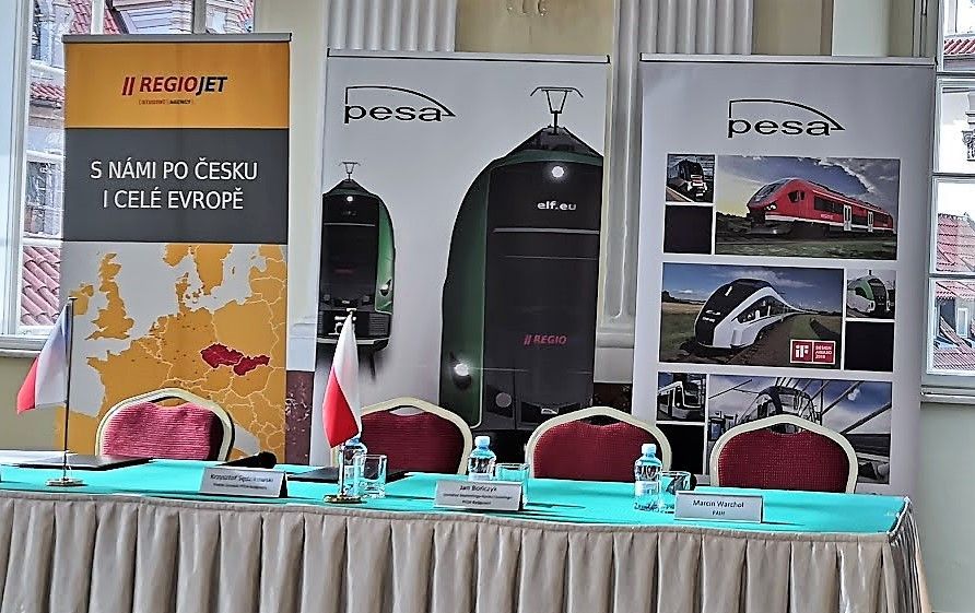 Tisková konference společností RegioJet a Pesa.