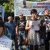 Vietnamci protestují před svou ambasádou v Praze