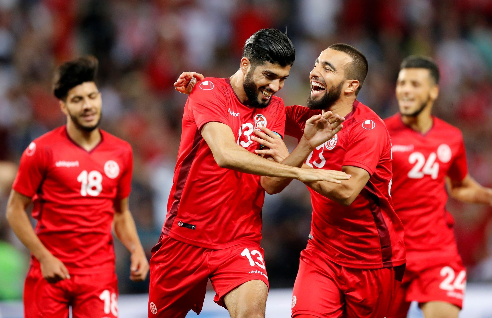 MS ve fotbale: dres Tuniska